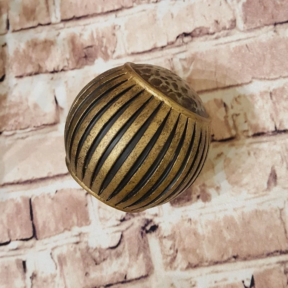 Decorative Metal Basket With Birds and Leaves 5 Balls Included